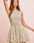 b1d121f2ba8545ea8b547de3f1f373ce-Max