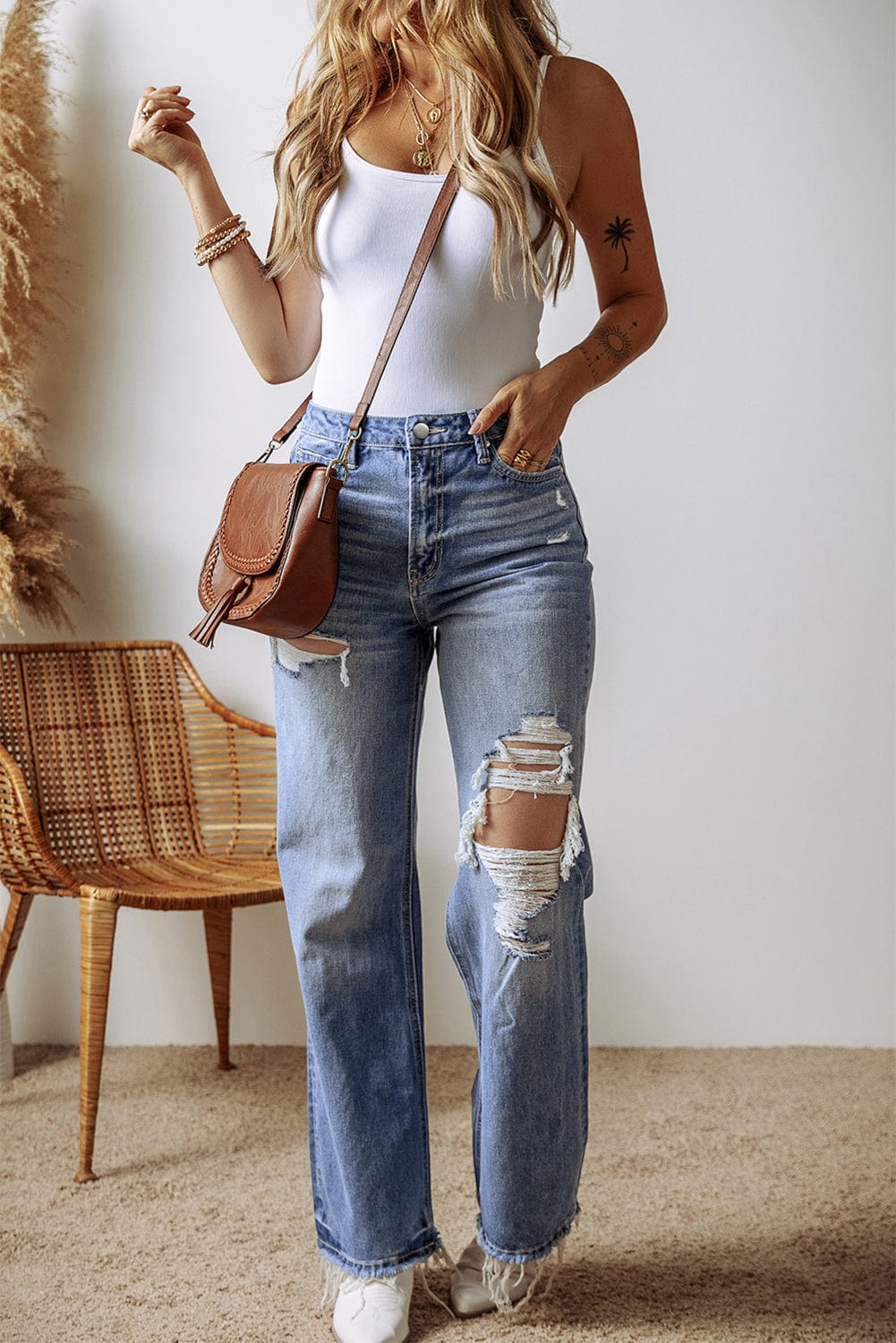 Gray Distressed Straight Leg Jeans with Pockets