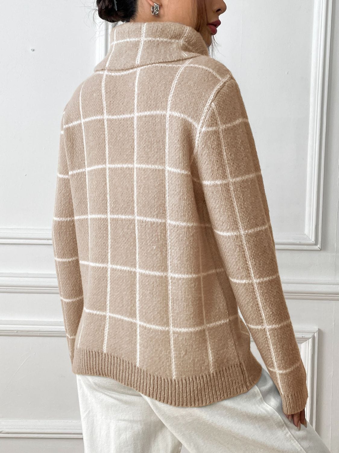 Light Gray Plaid Turtleneck Long Sleeve Sweater