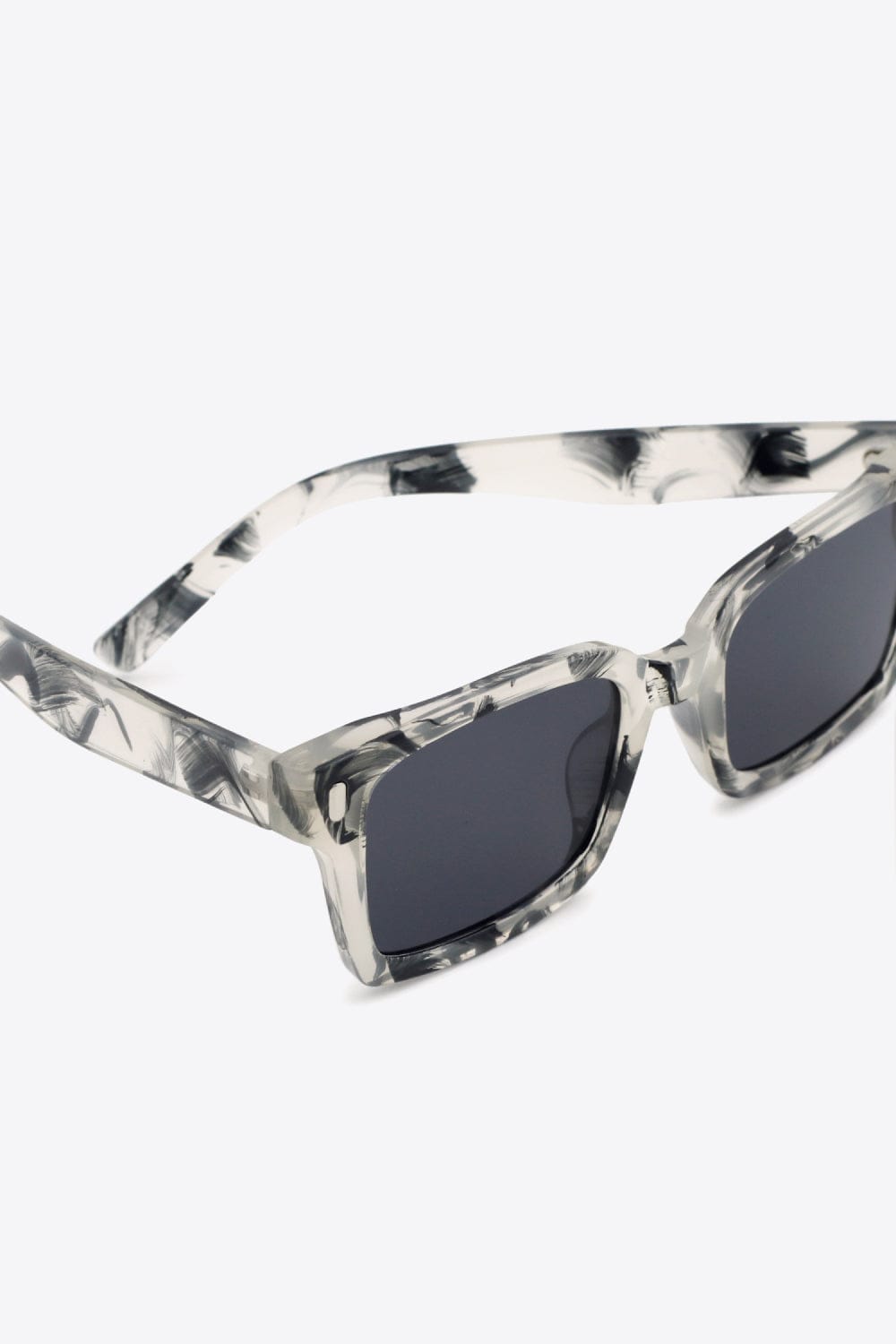 White Smoke UV400 Polycarbonate Square Sunglasses