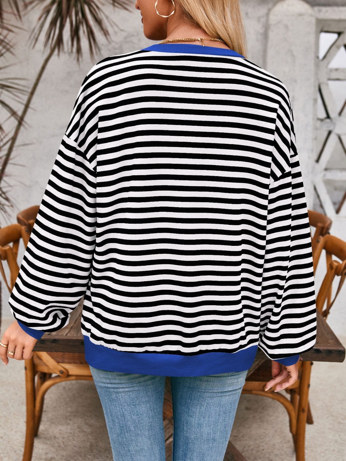 Gray Contrast Striped Long Sleeve Sweatshirt