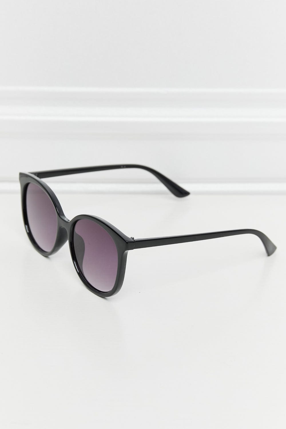 Lavender Polycarbonate Frame Full Rim Sunglasses