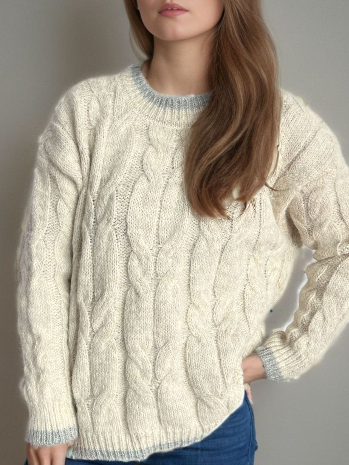 Cable Knit Round Neck Long Sleeve Sweater