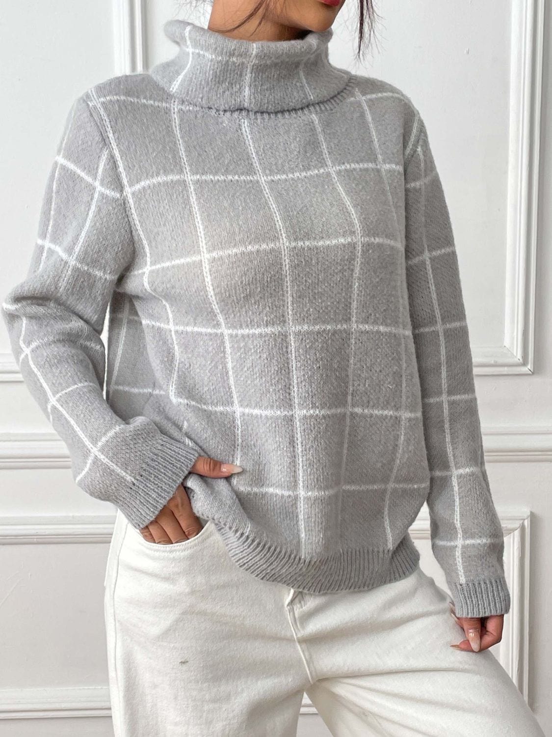 Gray Plaid Turtleneck Long Sleeve Sweater