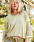 POL High-Low Contrast V-Neck Top