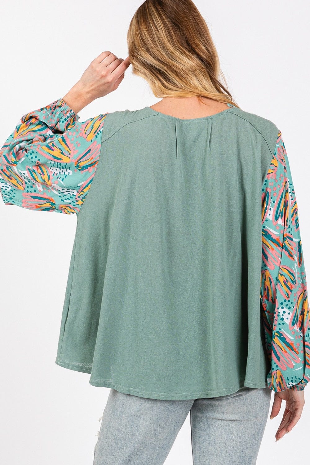 Gray SAGE + FIG Ruched Round Neck Printed Bubble Sleeve Top