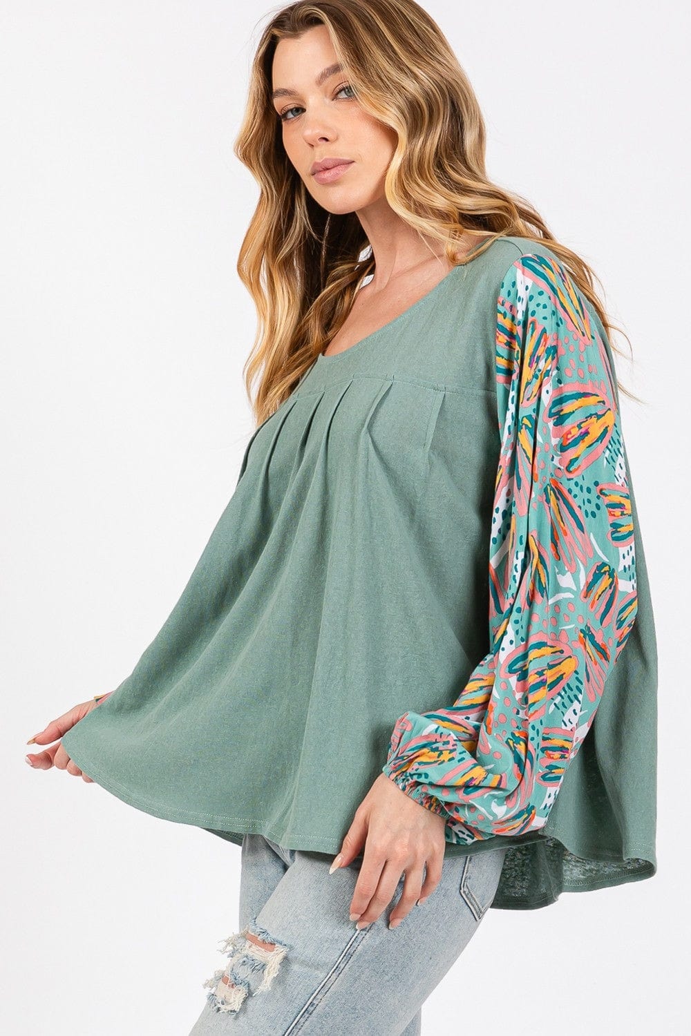 Misty Rose SAGE + FIG Ruched Round Neck Printed Bubble Sleeve Top