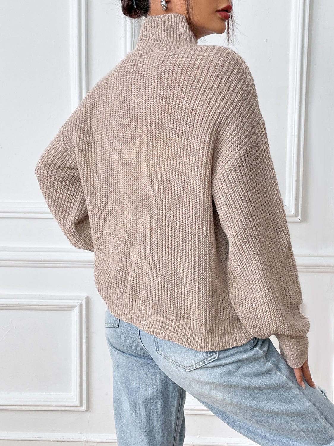 Light Gray Turtleneck Long Sleeve Sweater