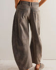 Wide Leg Jeans with Pockets