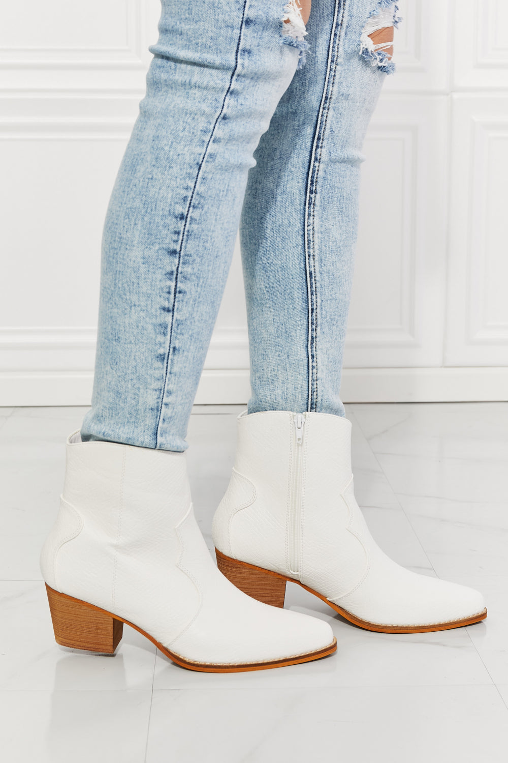 Light Gray MMShoes Watertower Town Faux Leather Western Ankle Boots in White