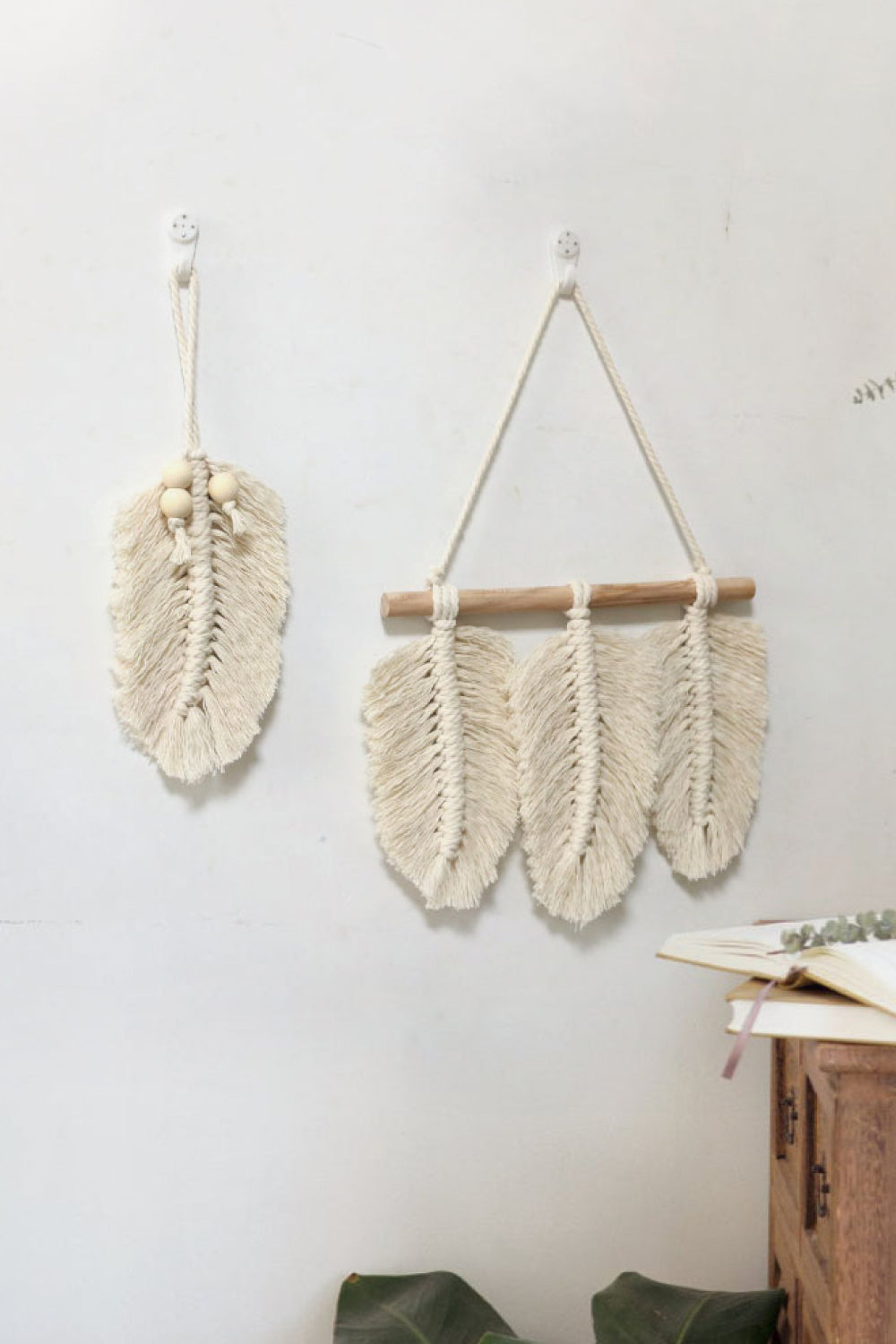 Light Gray Feather Wall Hanging Sentient Beauty Fashions Home Decor