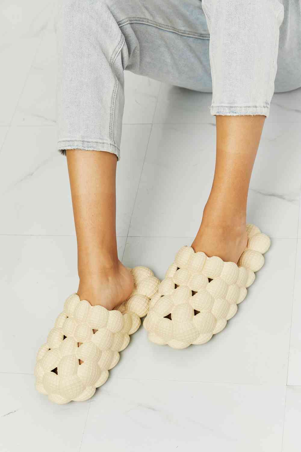 Light Gray NOOK JOI Laid Back Bubble Slides in Khaki Sentient Beauty Fashions Shoes