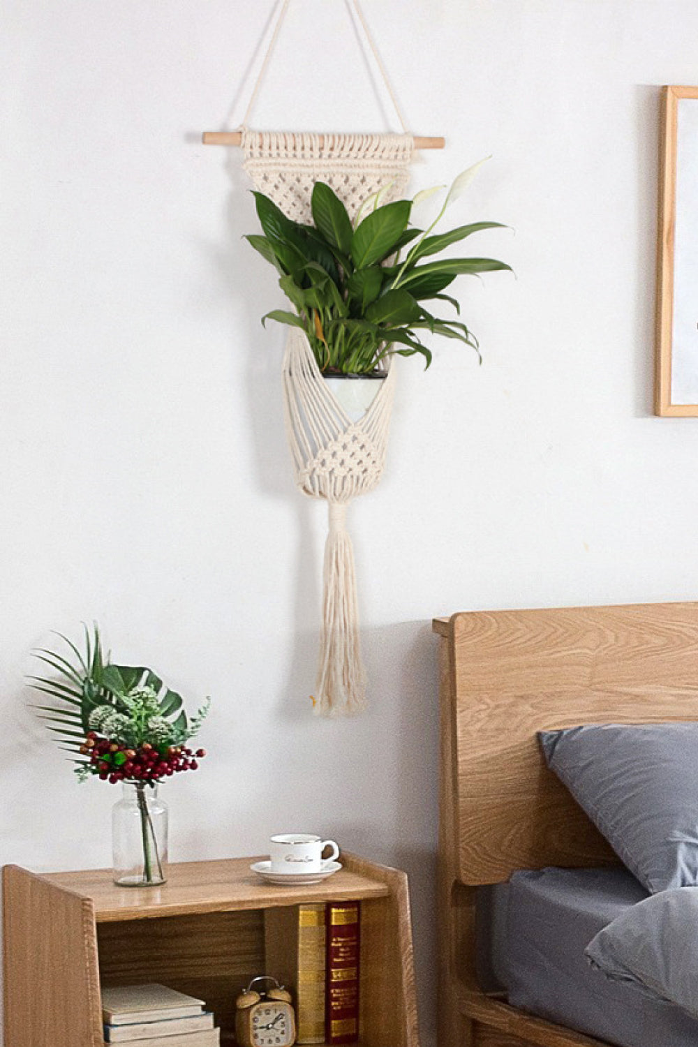 Light Gray Macrame Basket Wall Hanging Sentient Beauty Fashions Home Decor