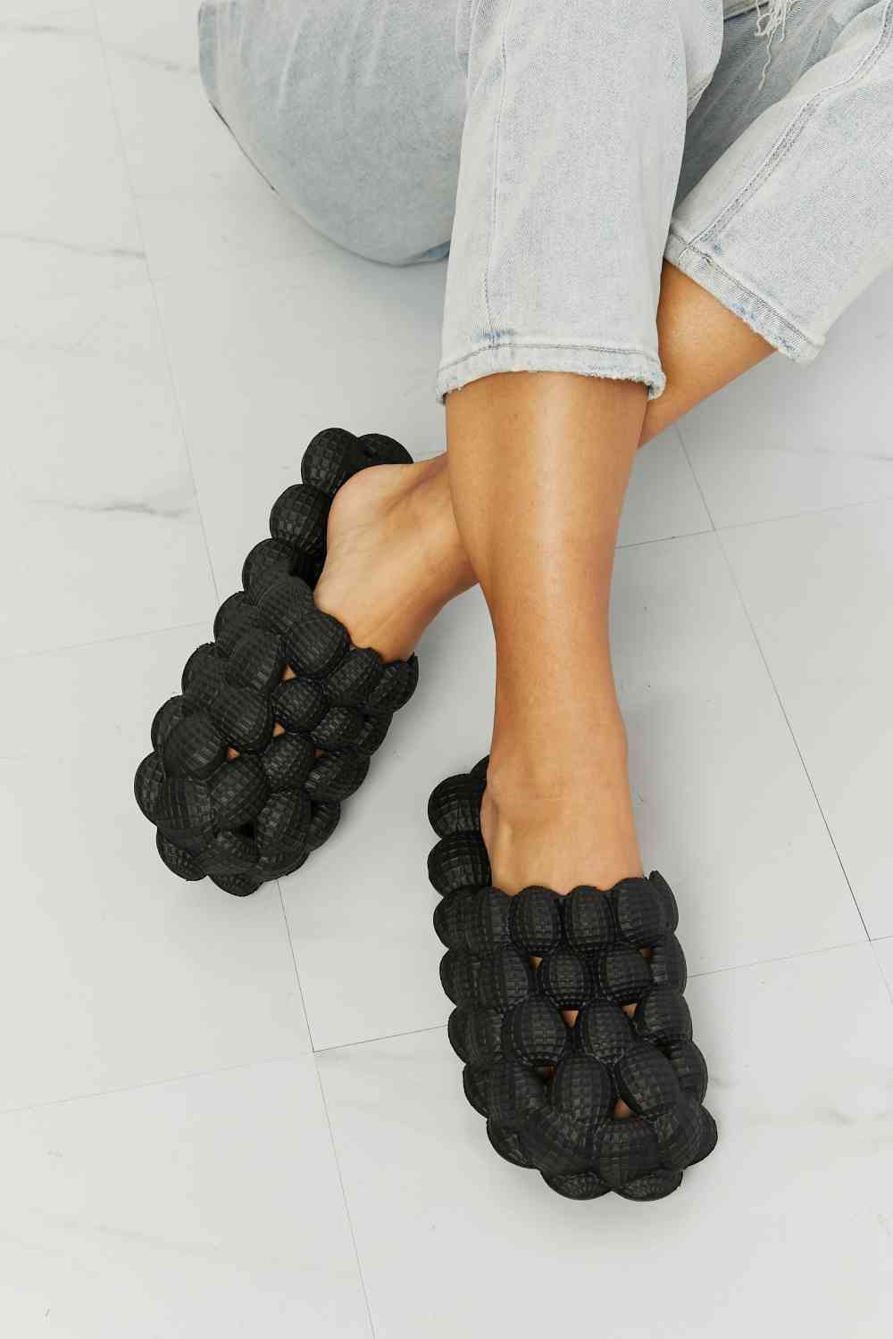 Light Gray NOOK JOI Laid Back Bubble Slides in Black Sentient Beauty Fashions Shoes