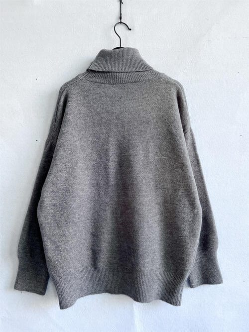 Light Gray Turtleneck Long Sleeve Sweater