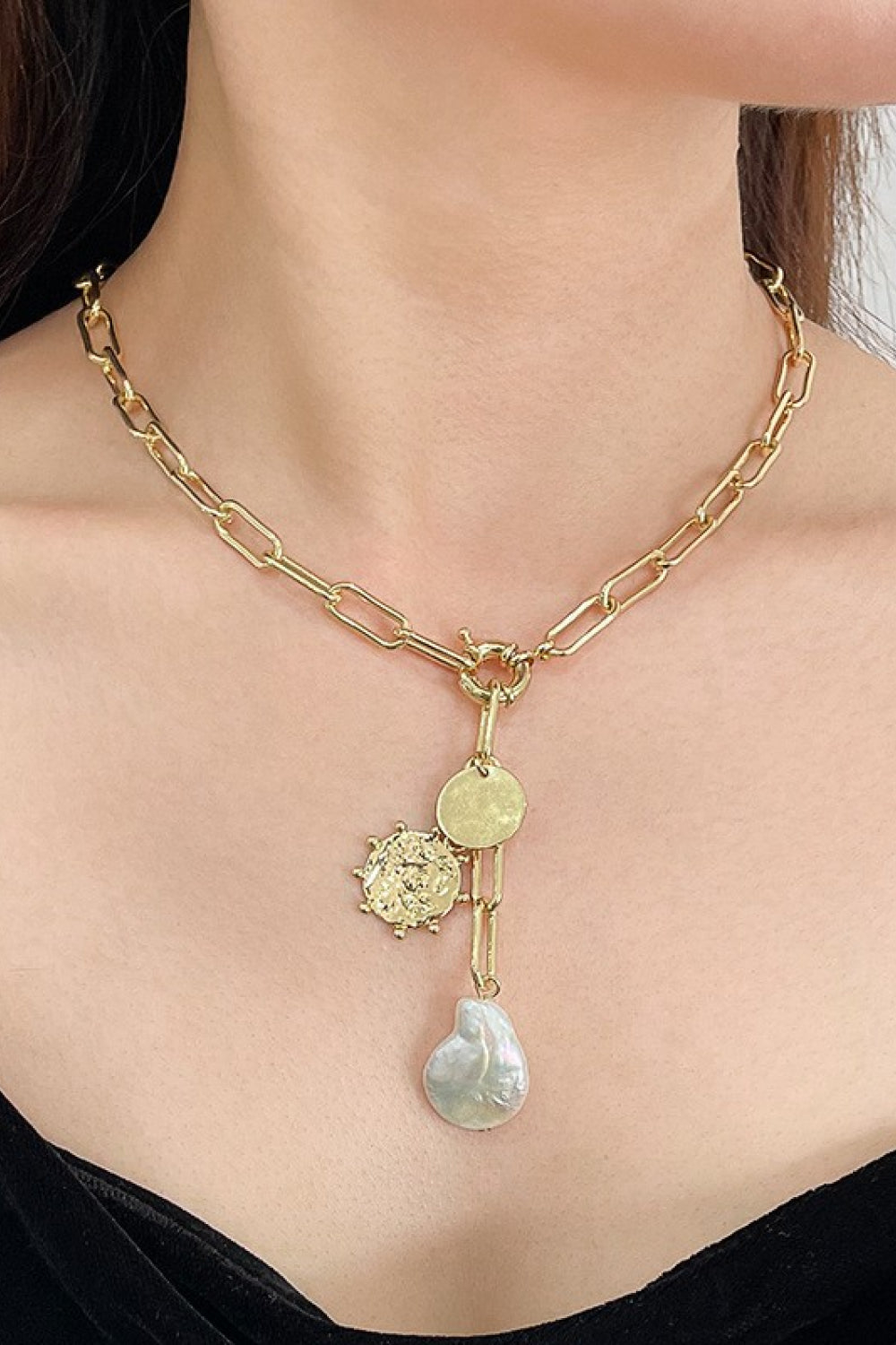 Tan Pearl Pendant Chain Necklace