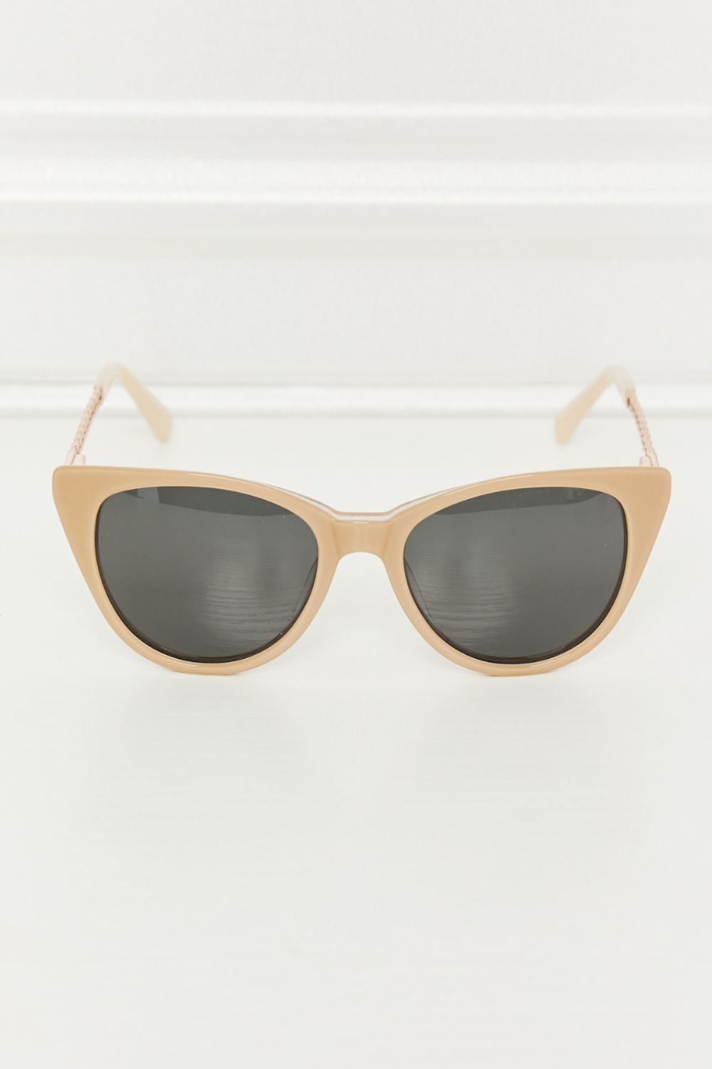 Beige Cat-Eye Acetate Frame Sunglasses Sentient Beauty Fashions Apparel &amp; Accessories