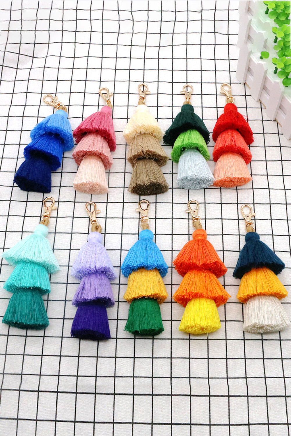 Light Gray Assorted 4-Pack Multicolored Fringe Keychain Sentient Beauty Fashions Apparel &amp; Accessories