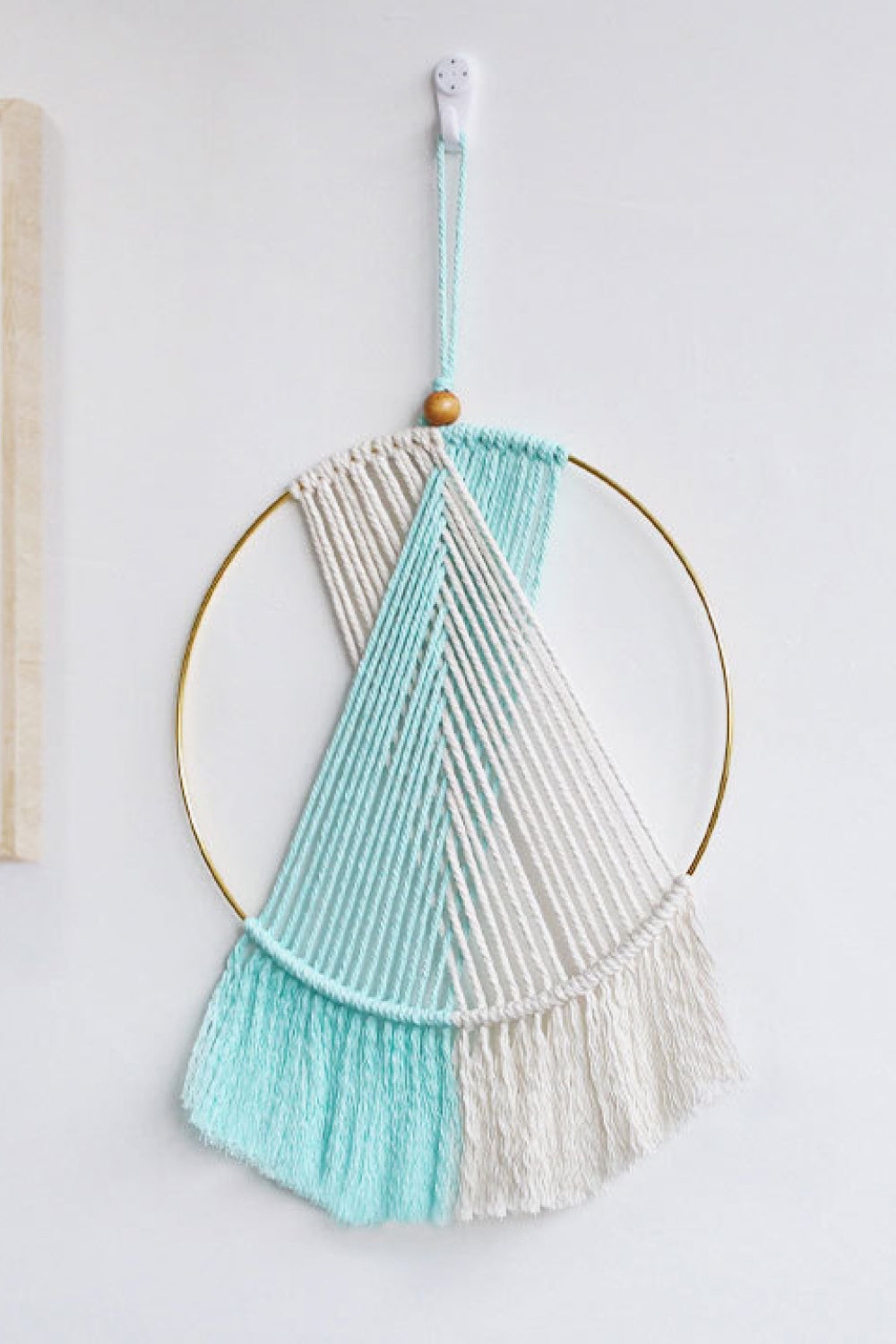 Light Gray Contrast Fringe Round Macrame Wall Hanging Sentient Beauty Fashions Home Decor