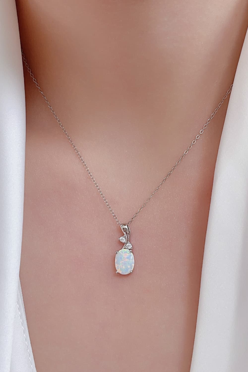 Rosy Brown Opal Oval Pendant Chain Necklace