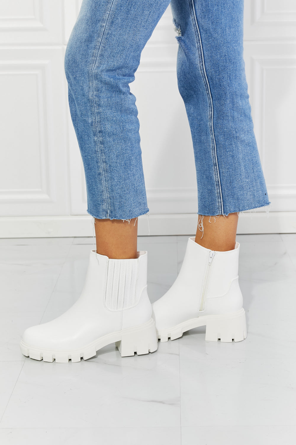 Light Gray MMShoes What It Takes Lug Sole Chelsea Boots in White Sentient Beauty Fashions shoes