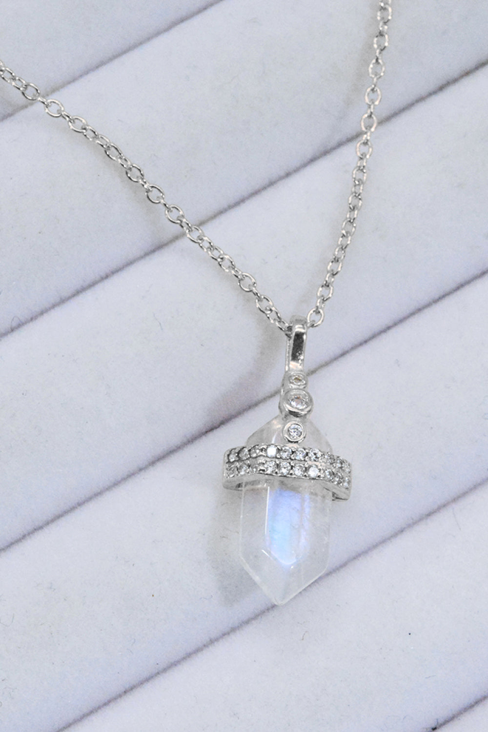 Light Gray 925 Sterling Silver Moonstone Pendant Necklace Sentient Beauty Fashions Jewelry