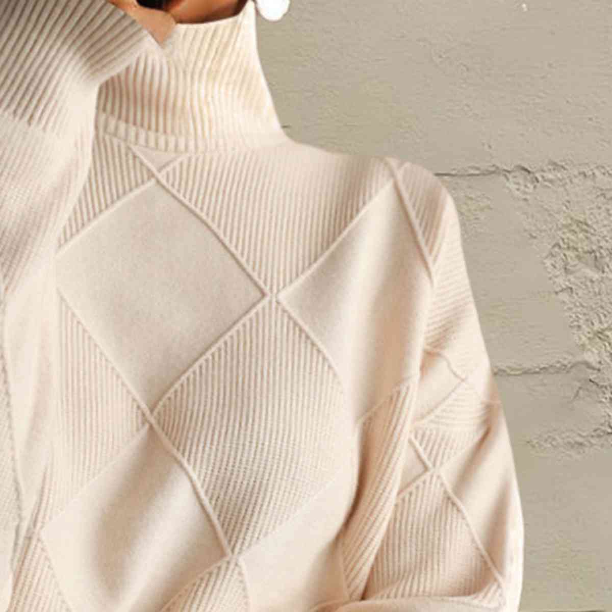 Gray Geometric Turtleneck Long Sleeve Sweater Sentient Beauty Fashions Tops