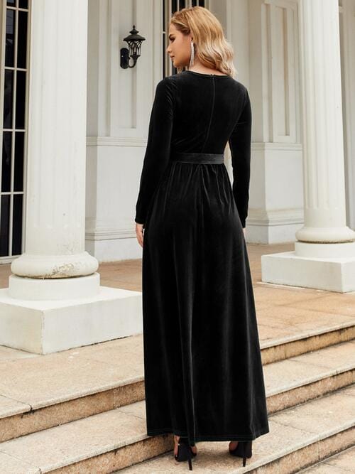 Black Tie Front Round Neck Long Sleeve Maxi Dress