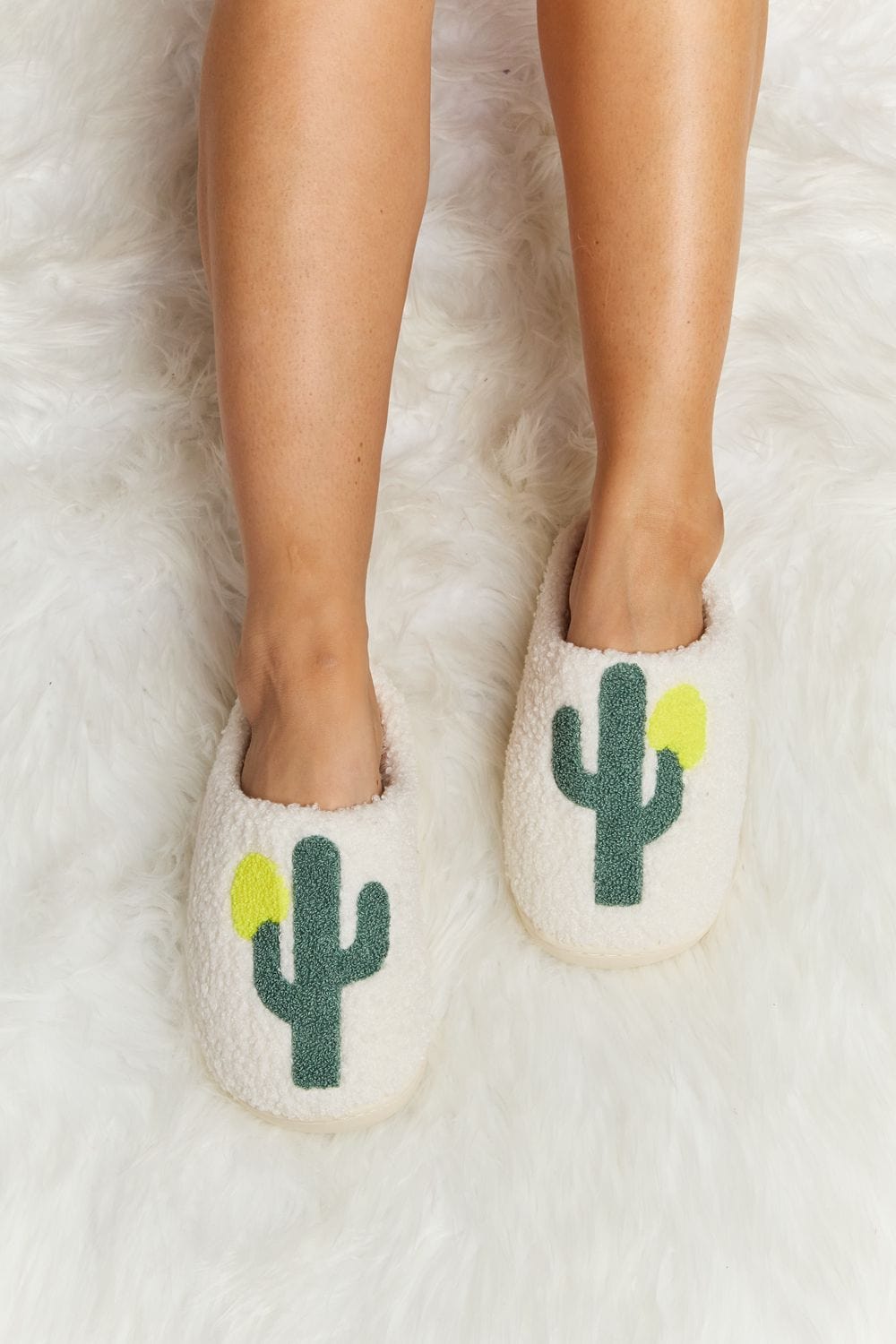 Light Gray Melody Cactus Plush Slide Slippers