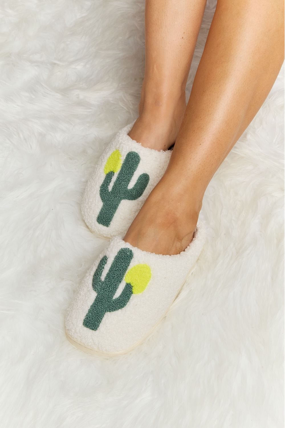 Light Gray Melody Cactus Plush Slide Slippers