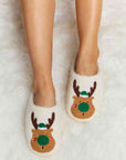 Light Gray Melody Rudolph Print Plush Slide Slippers