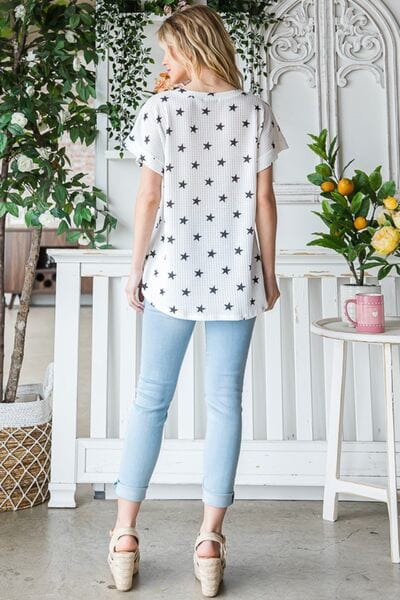 Gray Heimish Full Size Star Print Short Sleeve V-Neck Waffle Knit T-Shirt