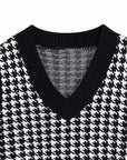 Light Gray Houndstooth V-Neck Sweater Vet