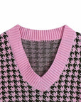 Rosy Brown Houndstooth V-Neck Sweater Vet