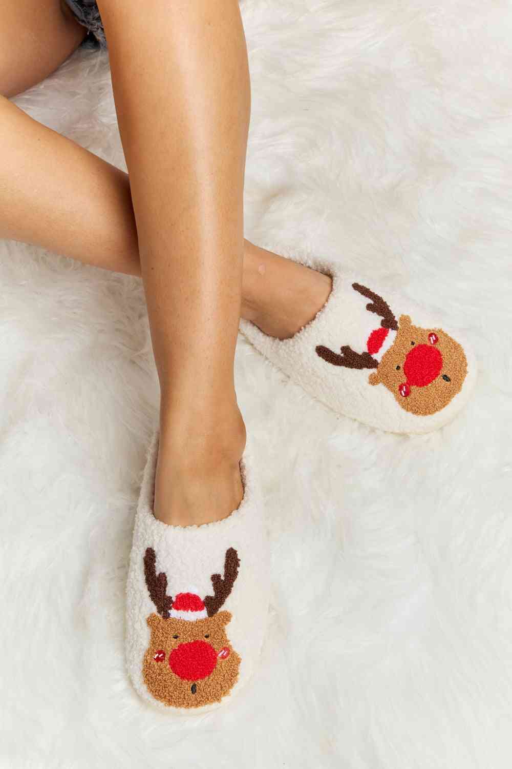 Light Gray Melody Rudolph Print Plush Slide Slippers