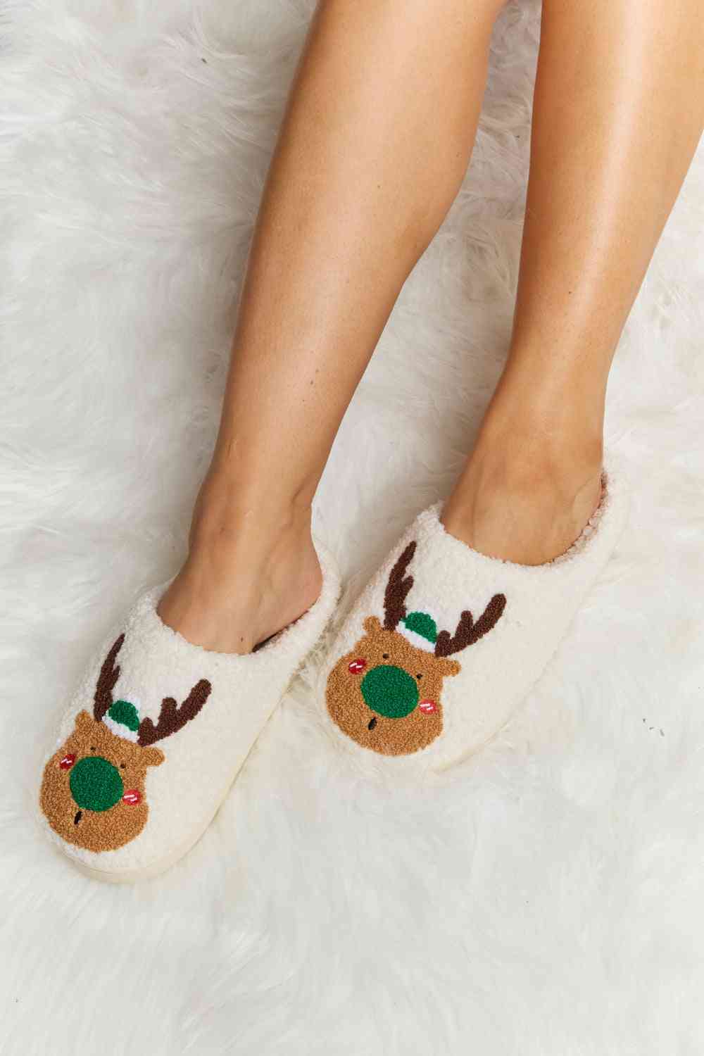 Light Gray Melody Rudolph Print Plush Slide Slippers