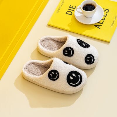 Wheat Melody Smiley Face Slippers