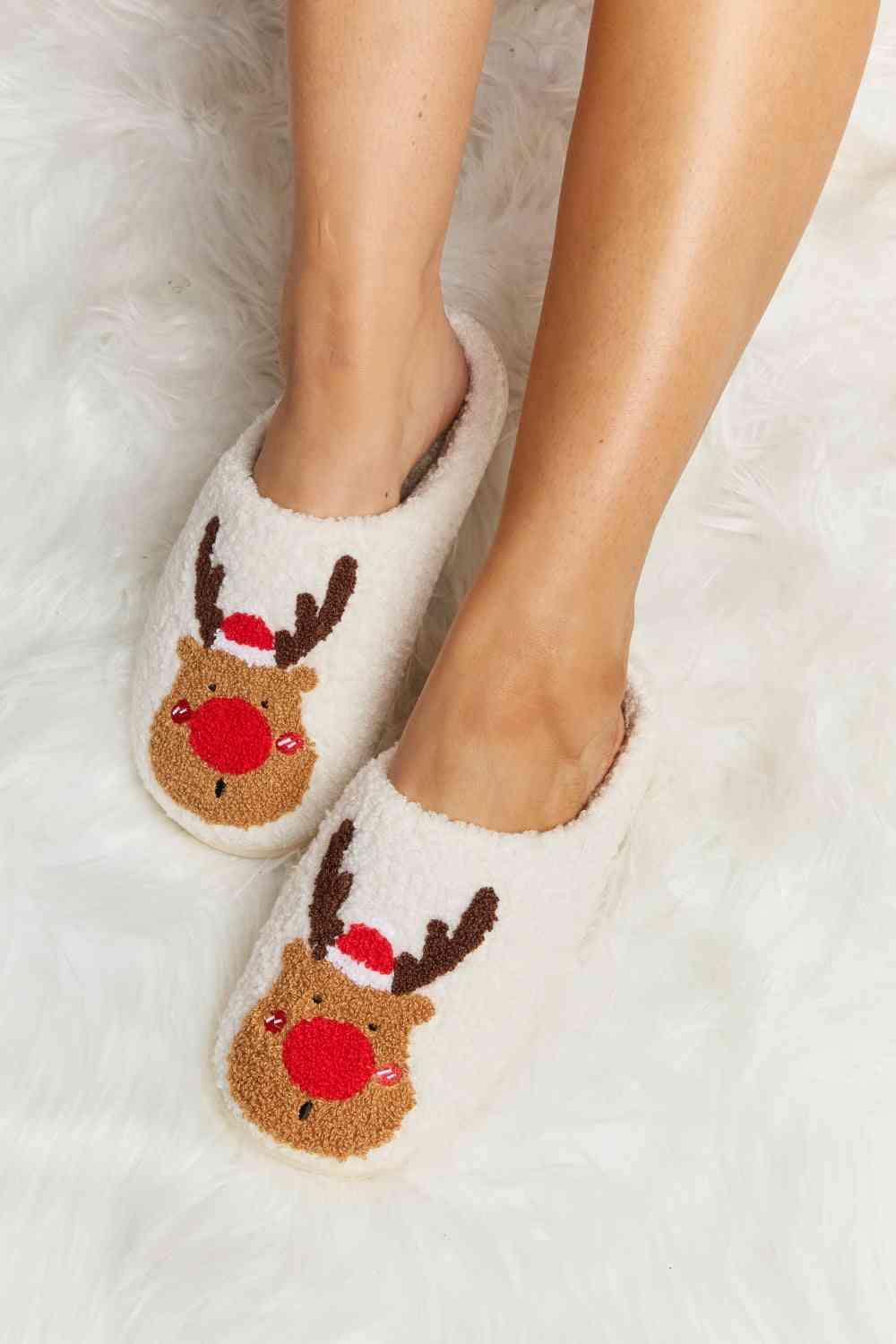 Light Gray Melody Rudolph Print Plush Slide Slippers