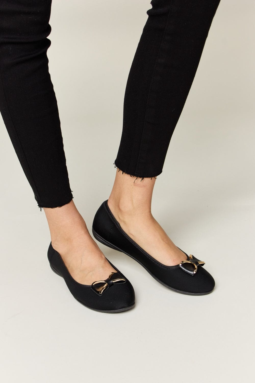 Black Forever Link Metal Buckle Flat Loafers