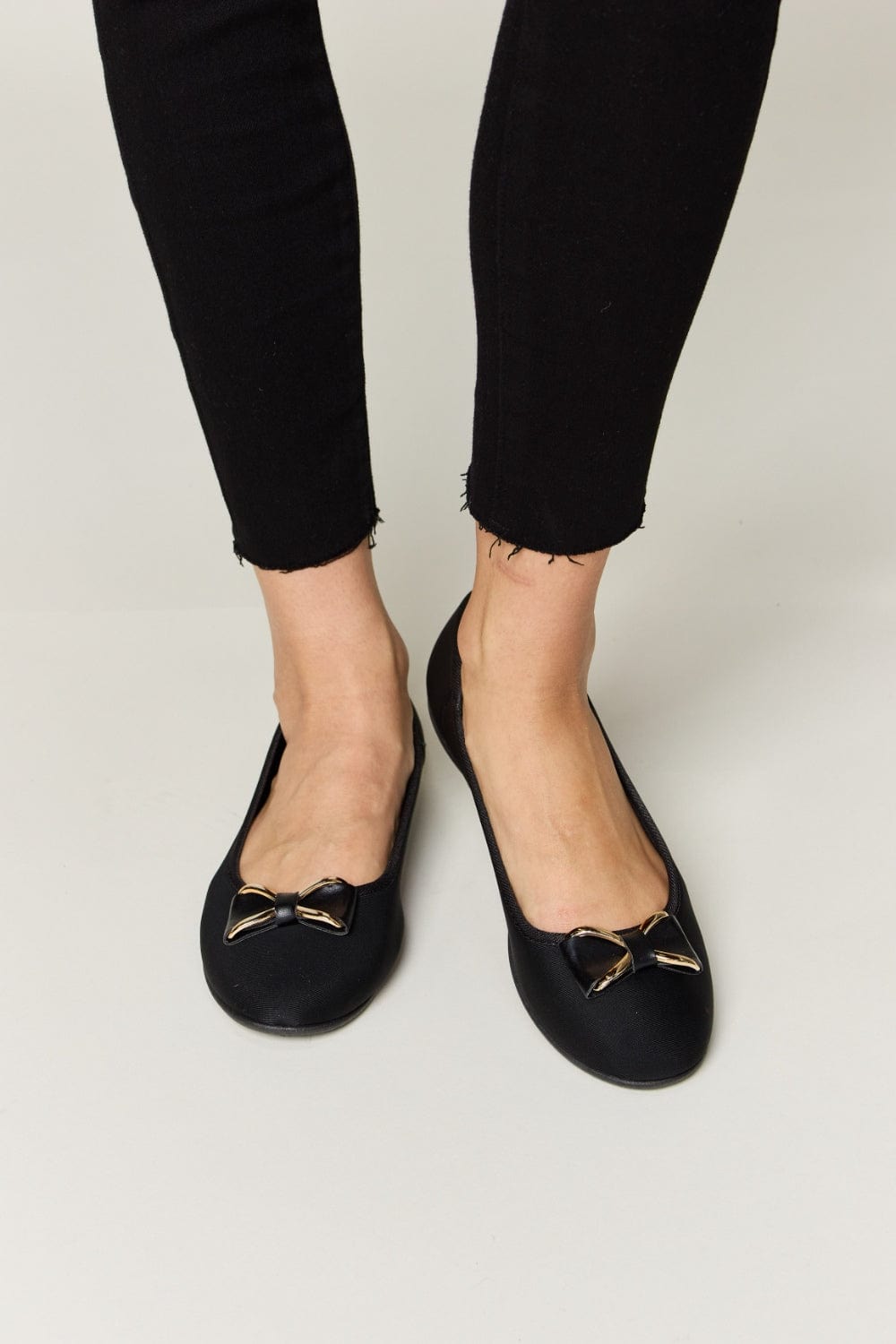 Black Forever Link Metal Buckle Flat Loafers