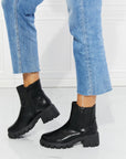 Dark Slate Gray MMShoes What It Takes Lug Sole Chelsea Boots in Black