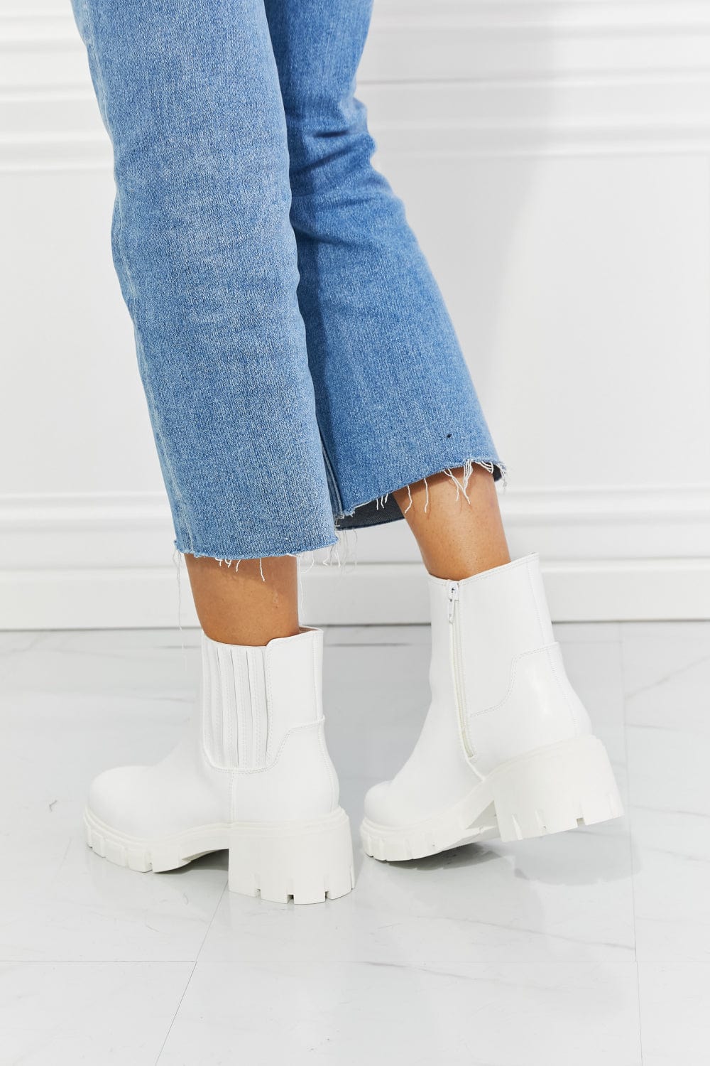 Light Gray MMShoes What It Takes Lug Sole Chelsea Boots in White