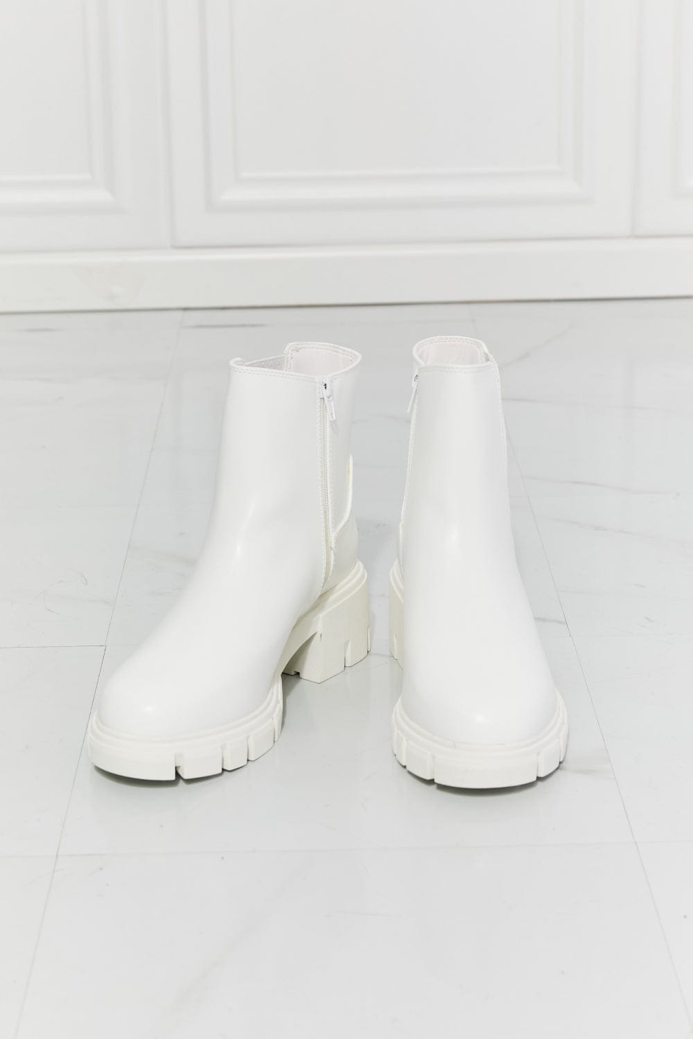 Light Gray MMShoes What It Takes Lug Sole Chelsea Boots in White