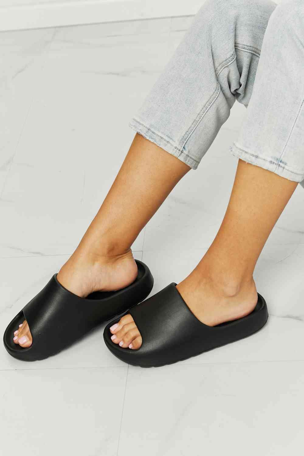 Light Gray NOOK JOI In My Comfort Zone Slides in Black