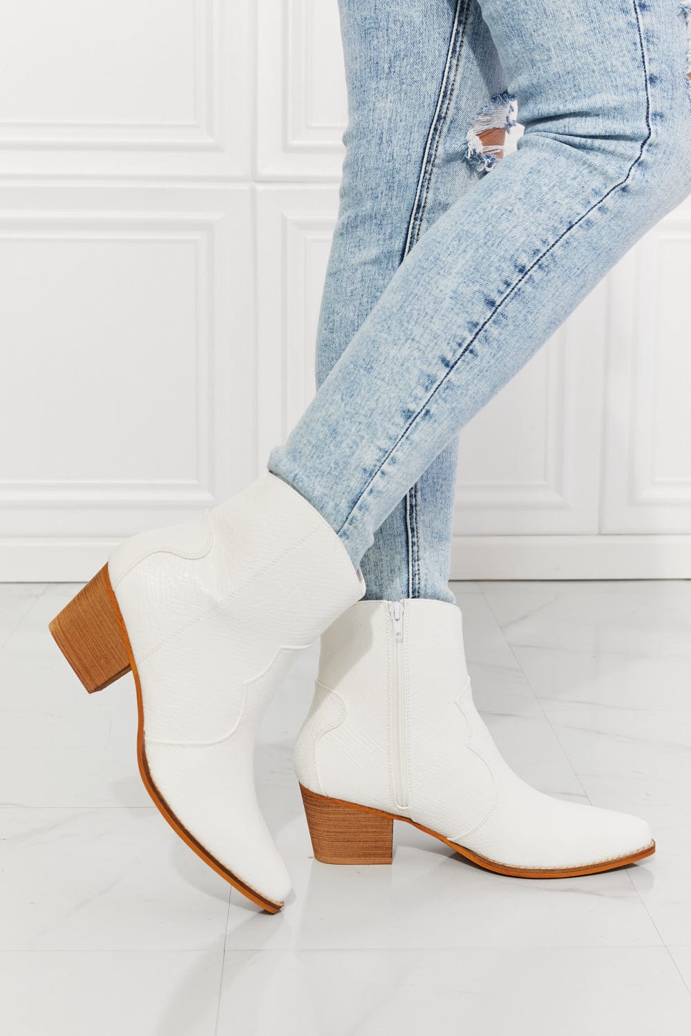 Light Gray MMShoes Watertower Town Faux Leather Western Ankle Boots in White