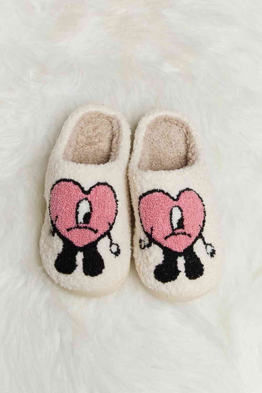 Light Gray Melody Love Heart Print Plush Slippers