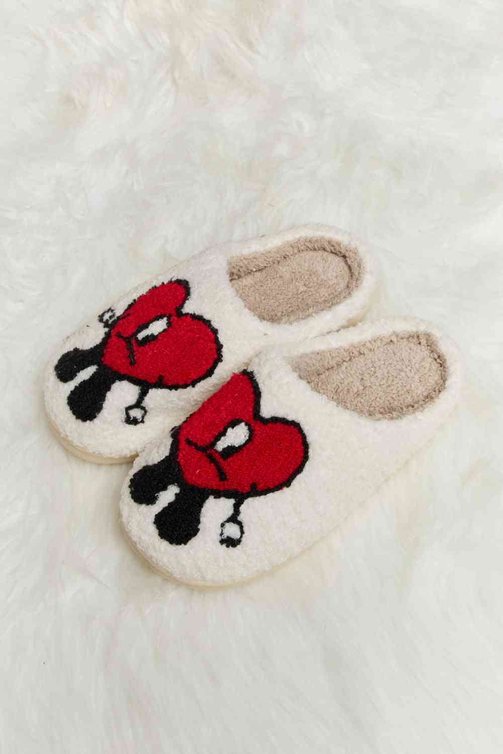 Light Gray Melody Love Heart Print Plush Slippers