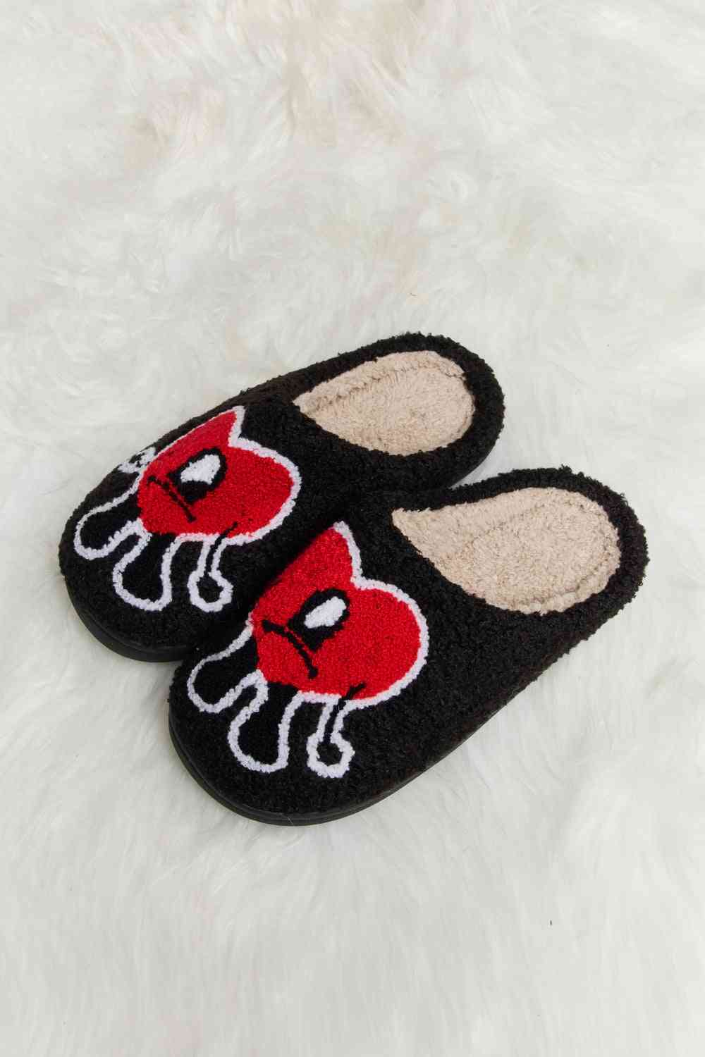 Light Gray Melody Love Heart Print Plush Slippers