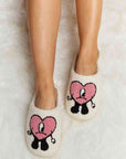 Gray Melody Love Heart Print Plush Slippers