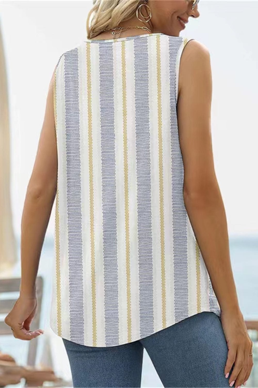 Light Gray Printed Square Neck Curved Hem Tank